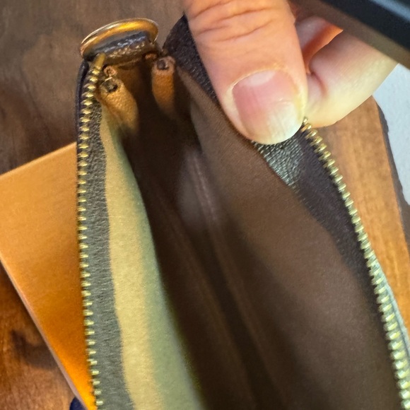 Louis Vuitton Brown Monogram Bag with Gold Chain - Picture 11 of 13